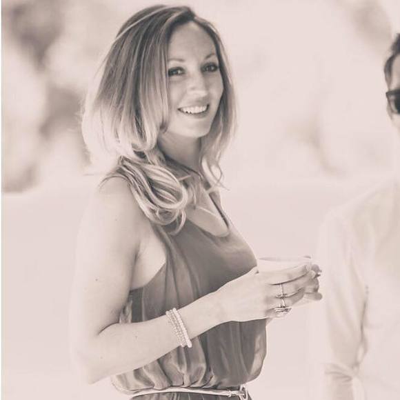 Meet your Posher, Julia - Picture 1 of 1